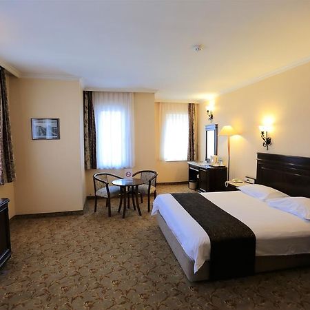 Montania Town Hotel Mudanya Bursa Exterior foto